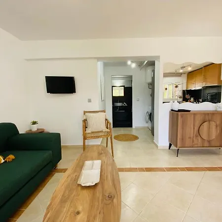 The Blue House Ii Apartment *