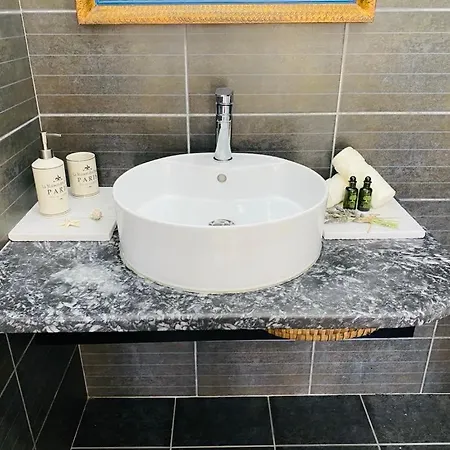 The Blue House Ii Apartment Vromolithos